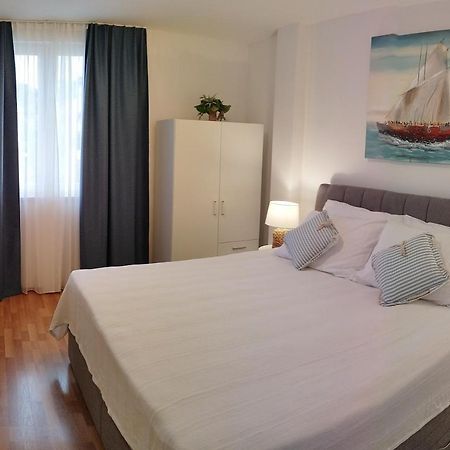 Apartments Surjak Orebić Eksteriør billede