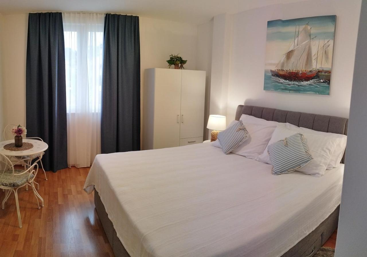 Apartments Surjak Orebić Eksteriør billede