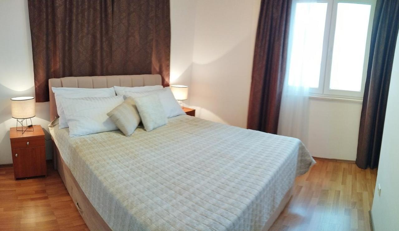 Apartments Surjak Orebić Eksteriør billede